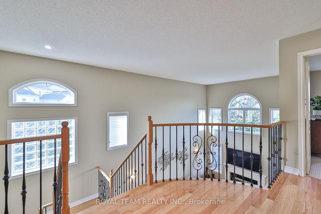68 Canelli Heights Crt, House detached with 4 bedrooms, 4 bathrooms and 8 parking in Vaughan ON | Image 10