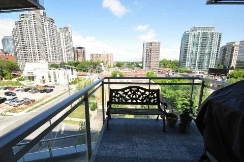 705 - 30 Canterbury Pl, Condo with 1 bedrooms, 1 bathrooms and 1 parking in Toronto ON | Image 4