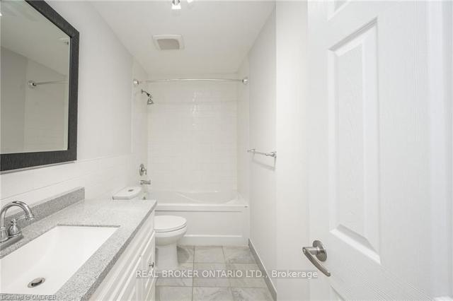 126 - 20 Glenvale Dr, Townhouse with 4 bedrooms, 3 bathrooms and 1 parking in Hamilton ON | Image 11
