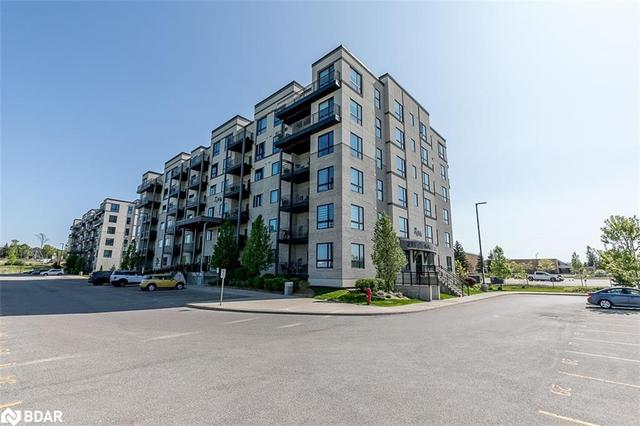 605 - 295 Cundles Road E, House attached with 2 bedrooms, 2 bathrooms and 1 parking in Barrie ON | Image 1