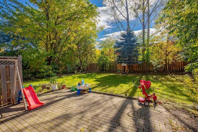 6 Queenscourt Dr, House detached with 4 bedrooms, 3 bathrooms and 4 parking in Toronto ON | Image 23