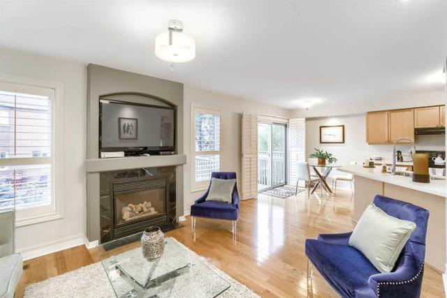 1427 Daventry Crt, House semidetached with 3 bedrooms, 3 bathrooms and 4 parking in Mississauga ON | Image 6