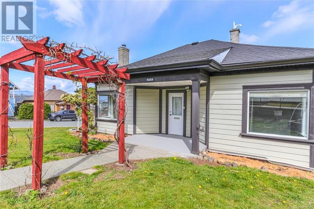 4683 North Cres, House detached with 2 bedrooms, 1 bathrooms and 1 parking in Port Alberni BC | Image 19