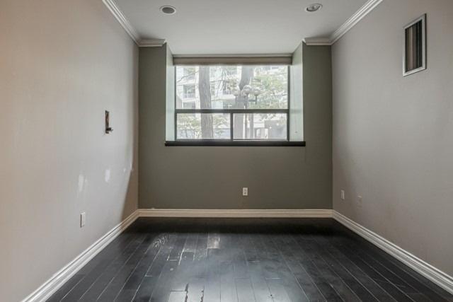 108 - 15 Mcmurrich St, Condo with 2 bedrooms, 3 bathrooms and 1 parking in Toronto ON | Image 6