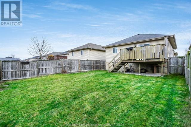 123 Manning Drive, House detached with 3 bedrooms, 2 bathrooms and null parking in Chatham Kent ON | Image 37