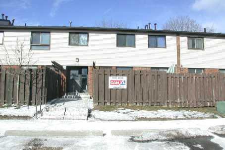 09 - 960 Glen St, Townhouse with 2 bedrooms, 2 bathrooms and 1 parking in Oshawa ON | Image 1