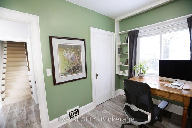 30 East 12th St, House detached with 4 bedrooms, 1 bathrooms and 2 parking in Hamilton ON | Image 16