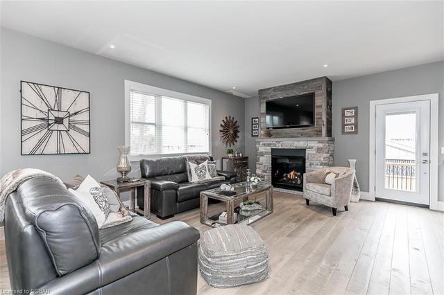 30 Lakeshore Road, House detached with 4 bedrooms, 3 bathrooms and 4 parking in Wasaga Beach ON | Image 16