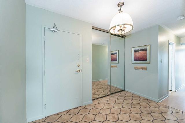 902 - 2175 Marine Dr, Condo with 2 bedrooms, 2 bathrooms and 1 parking in Oakville ON | Image 36