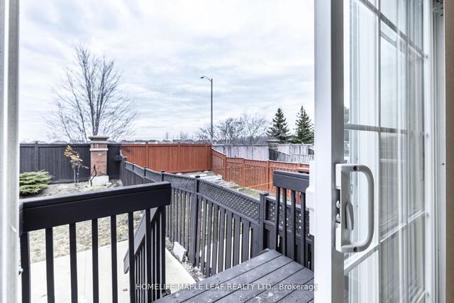 53 Herdwick St, House semidetached with 3 bedrooms, 4 bathrooms and 5 parking in Brampton ON | Image 32