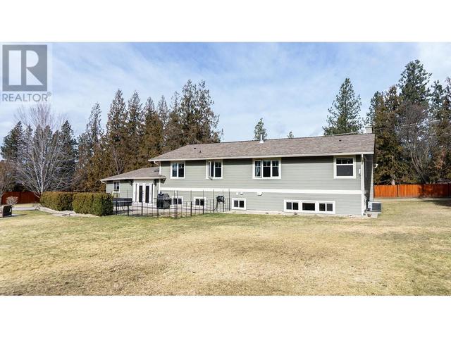 3505 Mcculloch Road, House detached with 4 bedrooms, 3 bathrooms and 2 parking in Kelowna BC | Image 3