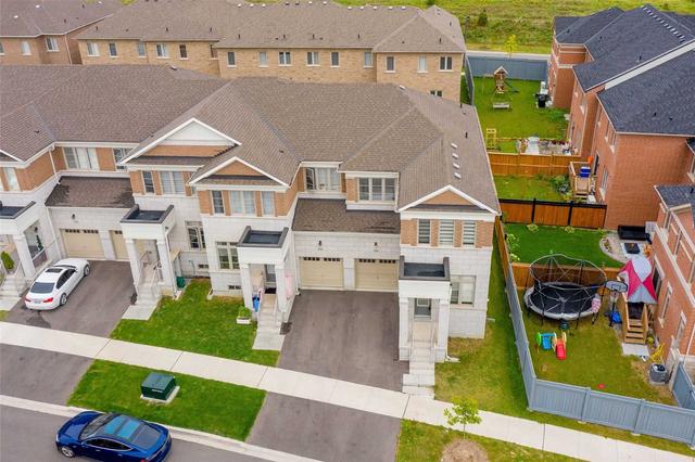 116 Luzon Ave, House attached with 4 bedrooms, 3 bathrooms and 3 parking in Markham ON | Image 17