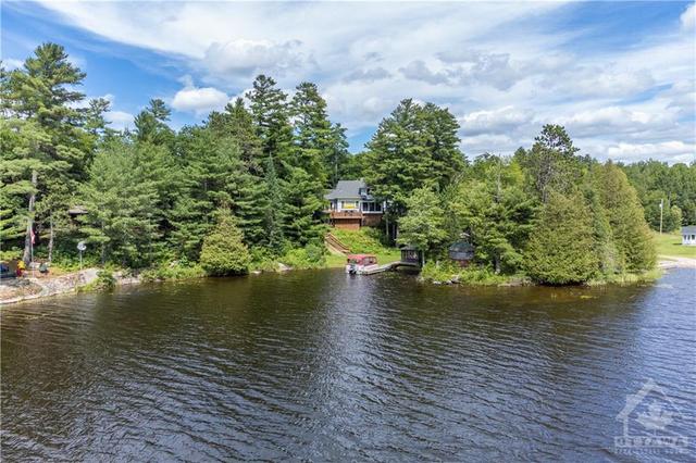 121 Rosebrugh Road, House detached with 3 bedrooms, 4 bathrooms and 10 parking in Greater Madawaska ON | Image 4