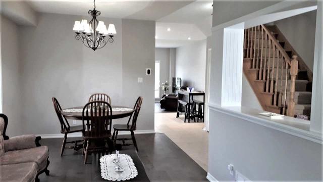627 Sunbird Tr, House detached with 4 bedrooms, 4 bathrooms and 3 parking in Pickering ON | Image 2