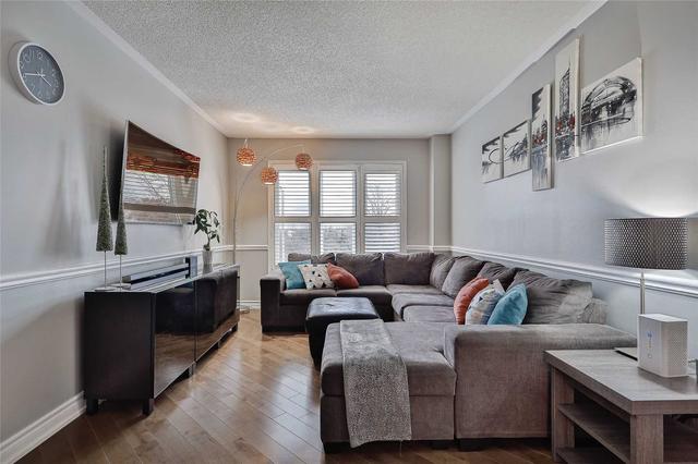 40 Isa Crt, House semidetached with 3 bedrooms, 3 bathrooms and 4 parking in Vaughan ON | Image 28