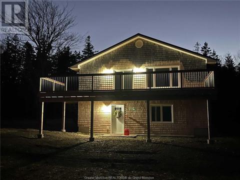 235 Whistle Rd, House detached with 3 bedrooms, 2 bathrooms and null parking in Grand Manan NB | Card Image