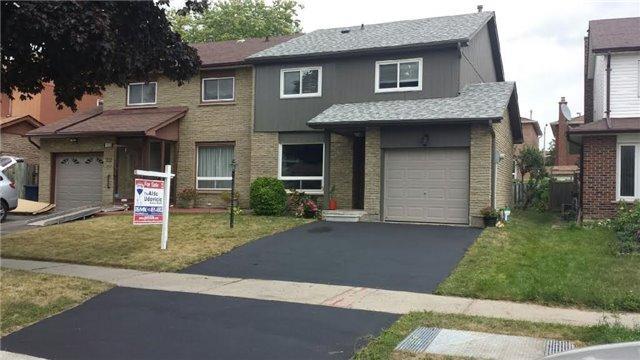 104 Homedale Dr, House semidetached with 4 bedrooms, 3 bathrooms and 2 parking in Toronto ON | Image 1