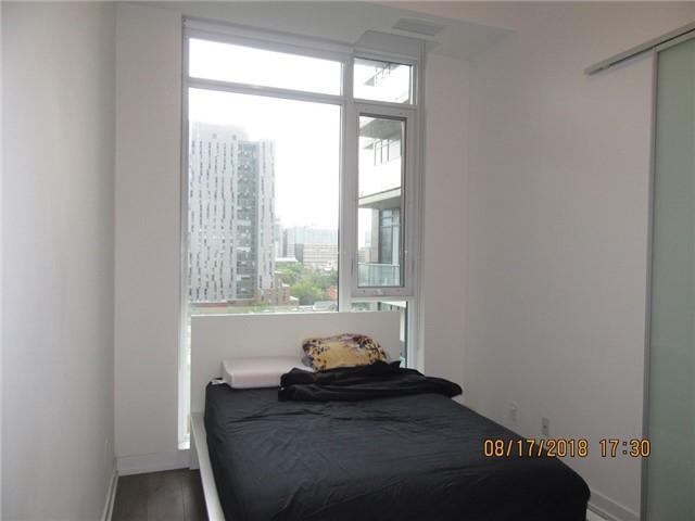 1002 - 297 College St, Condo with 1 bedrooms, 1 bathrooms and null parking in Toronto ON | Image 7