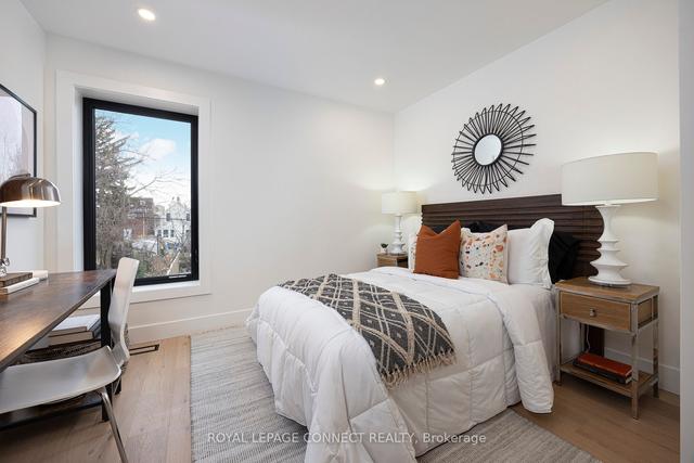 566 Gladstone Ave, House semidetached with 3 bedrooms, 3 bathrooms and 1 parking in Toronto ON | Image 20