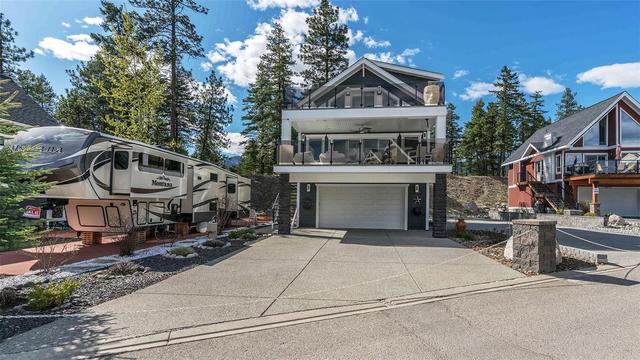 406 - 6948 Terazona Drive, House detached with 3 bedrooms, 2 bathrooms and 6 parking in Central Okanagan West BC | Card Image