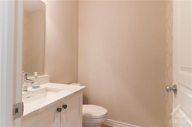 108 Nutting Crescent, Townhouse with 2 bedrooms, 4 bathrooms and 3 parking in Ottawa ON | Image 7