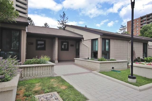 1131 Ambleside Dr, Townhouse with 3 bedrooms, 3 bathrooms and 1 parking in Ottawa ON | Image 1