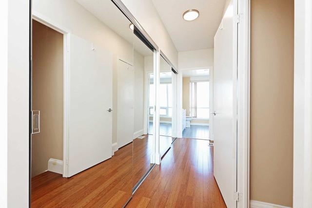th05 - 25 Singer Crt, Townhouse with 3 bedrooms, 3 bathrooms and 1 parking in Toronto ON | Image 11