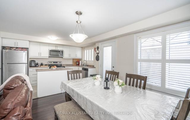 2801 - 21 Westmeath Lane, Townhouse with 3 bedrooms, 2 bathrooms and 2 parking in Markham ON | Image 9