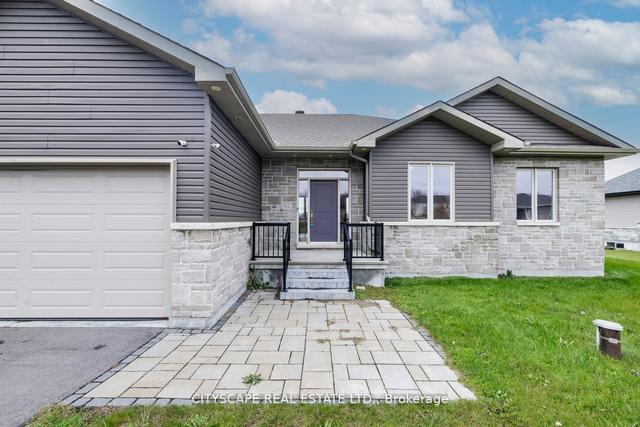 320 Autumn Meadow Way, House detached with 3 bedrooms, 3 bathrooms and 7 parking in Ottawa ON | Image 23