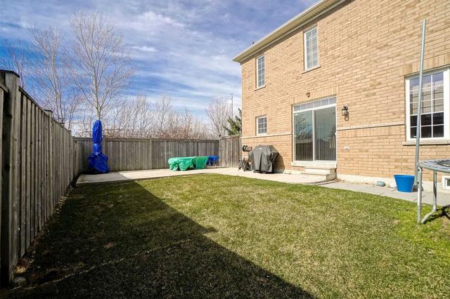 50 Amaranth Cres, House detached with 4 bedrooms, 3 bathrooms and 7 parking in Brampton ON | Image 32