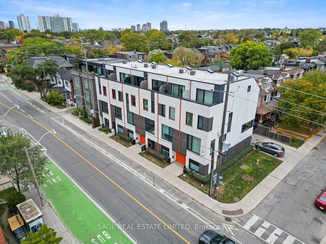 354a Harbord St, House attached with 3 bedrooms, 3 bathrooms and 1 parking in Toronto ON | Image 1