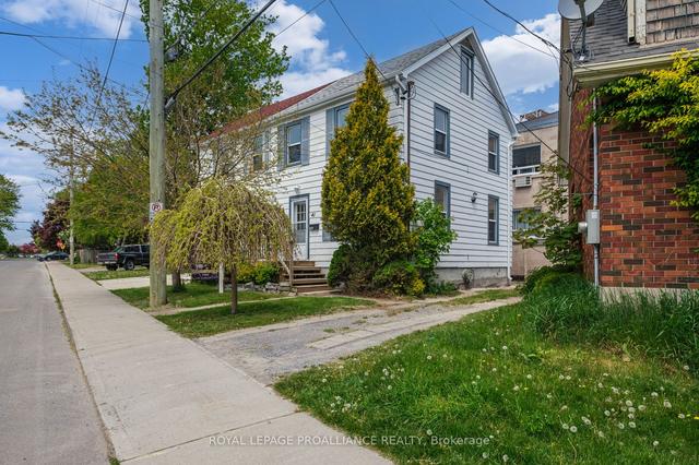 41 Durham St, House semidetached with 3 bedrooms, 1 bathrooms and 2 parking in Kingston ON | Image 1