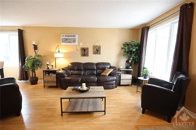 4 - 171 Mabel Street, Condo with 2 bedrooms, 1 bathrooms and 1 parking in The Nation ON | Image 5
