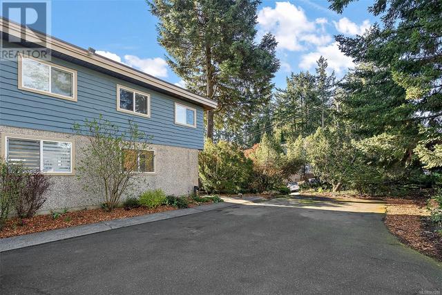 2061 Kaltasin Rd, House attached with 3 bedrooms, 3 bathrooms and 2 parking in Sooke BC | Image 39