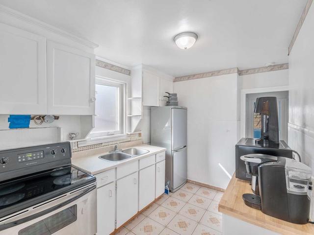 739 Vaughan Rd, House detached with 2 bedrooms, 1 bathrooms and 1 parking in Toronto ON | Image 15