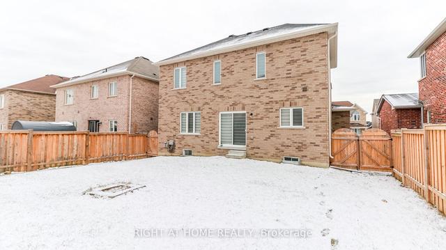 1386 Dallman St, House detached with 4 bedrooms, 4 bathrooms and 6 parking in Innisfil ON | Image 3
