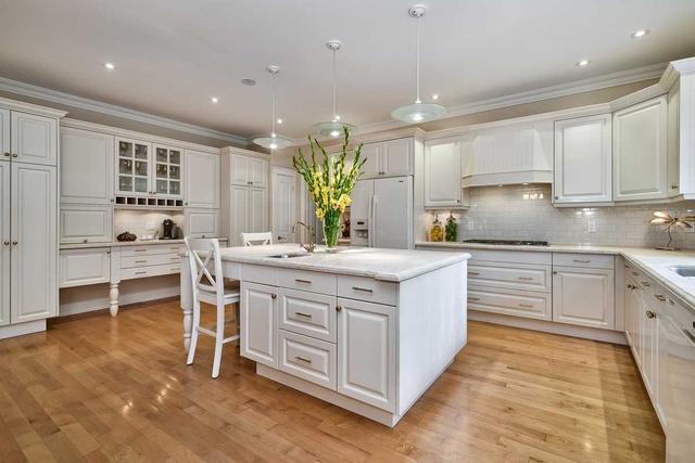 197 Forestwood Dr, House detached with 4 bedrooms, 5 bathrooms and 10 parking in Oakville ON | Image 39