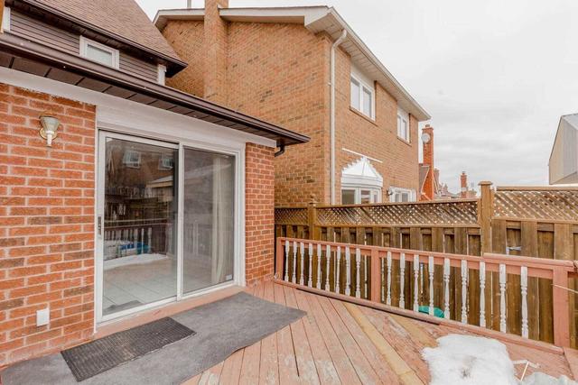 77 Peace Valley Cres, House detached with 3 bedrooms, 4 bathrooms and 6 parking in Brampton ON | Image 16