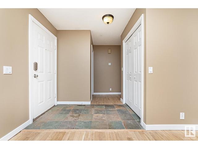 76 Woodbine Rd, House detached with 3 bedrooms, 3 bathrooms and null parking in Edmonton AB | Card Image