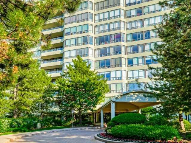 205 - 24 Hanover Rd, Condo with 1 bedrooms, 1 bathrooms and 2 parking in Brampton ON | Image 12