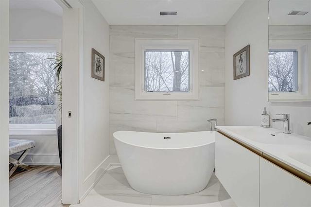 365 Balliol St, House detached with 4 bedrooms, 5 bathrooms and 2 parking in Toronto ON | Image 11
