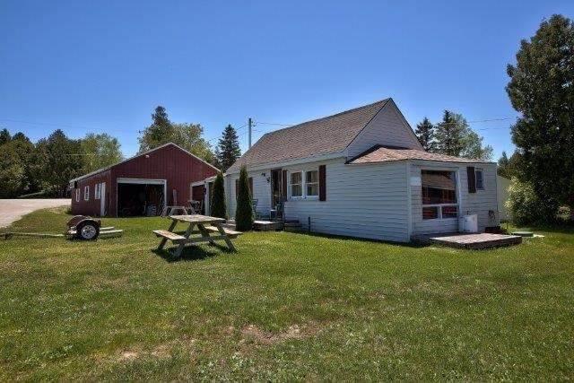 838 Pike Bay Rd, House detached with 2 bedrooms, 1 bathrooms and 3 parking in Northern Bruce Peninsula ON | Image 3