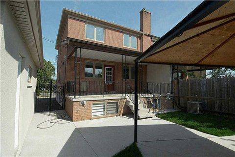 25 Brigham Crt, House semidetached with 3 bedrooms, 4 bathrooms and 4 parking in Toronto ON | Image 17