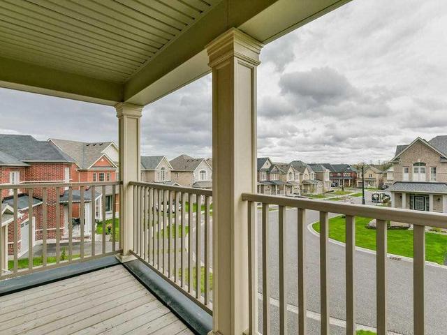 9 Nott Dr, House detached with 4 bedrooms, 4 bathrooms and 2 parking in Ajax ON | Image 9