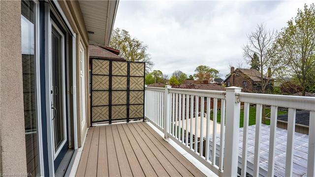 22 Maple Avenue, House detached with 4 bedrooms, 2 bathrooms and 3 parking in Brantford ON | Image 21