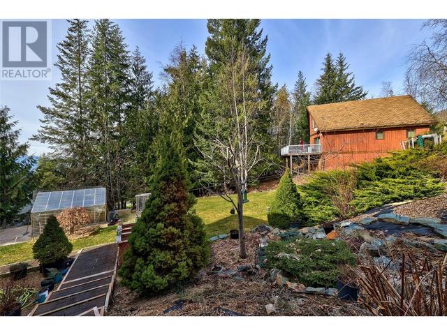 2715 Fraser Road, House other with 3 bedrooms, 3 bathrooms and 6 parking in Columbia Shuswap F BC | Image 36