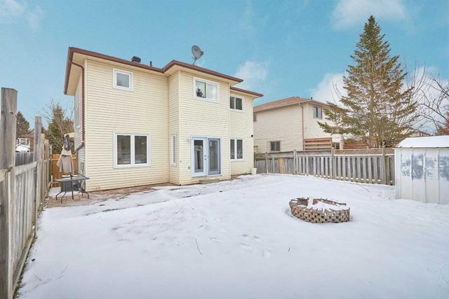 9 Rosenfeld Dr, House detached with 3 bedrooms, 4 bathrooms and 4 parking in Barrie ON | Image 7