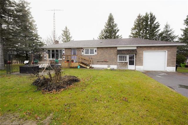 3763 Highway 38, House detached with 4 bedrooms, 1 bathrooms and 13 parking in South Frontenac ON | Image 12
