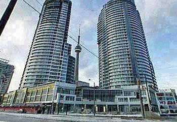 1710 - 208 Queens Quay W, Condo with 1 bedrooms, 2 bathrooms and 1 parking in Toronto ON | Image 1