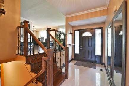 3641 Haven Glen, House detached with 4 bedrooms, 2 bathrooms and 3 parking in Mississauga ON | Image 2